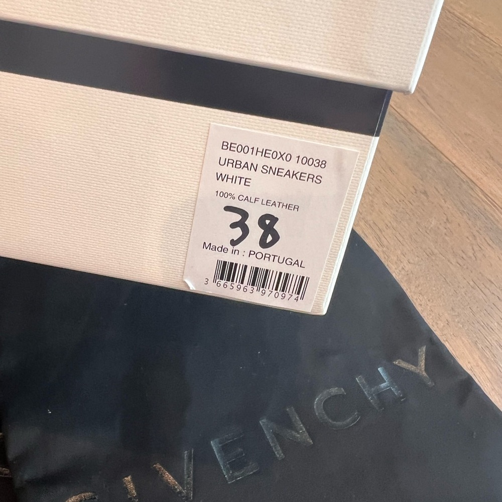 🔹Givenchy Sneakers - Picture 12 of 13